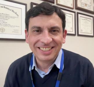 Dr. Ariel Gildengers